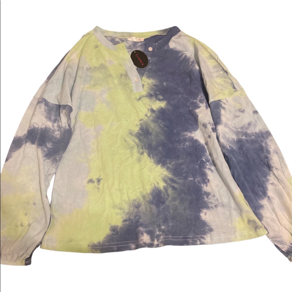 NWT! Tie-Dye long sleeve shirt